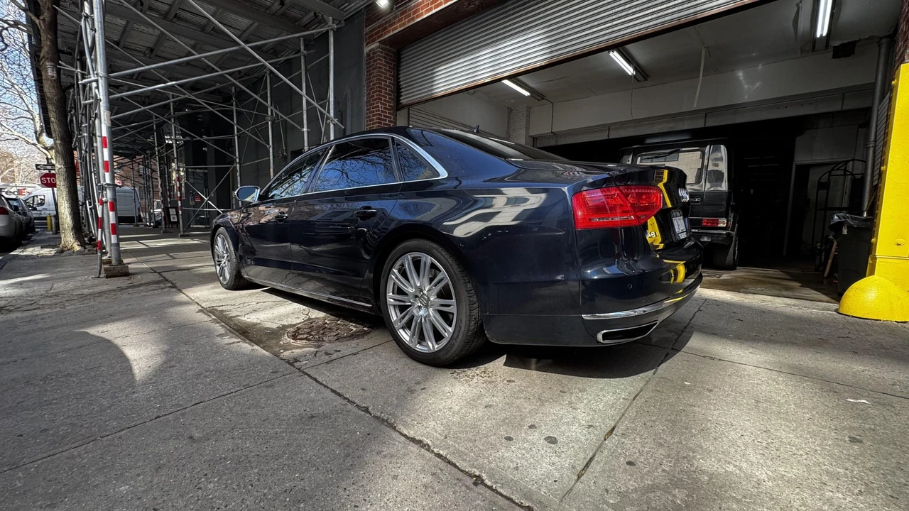 2013 Audi D4 A8 - Image 21 of 31