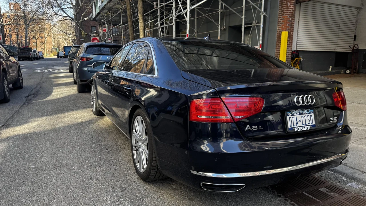 2013 Audi D4 A8 - Image 20 of 31