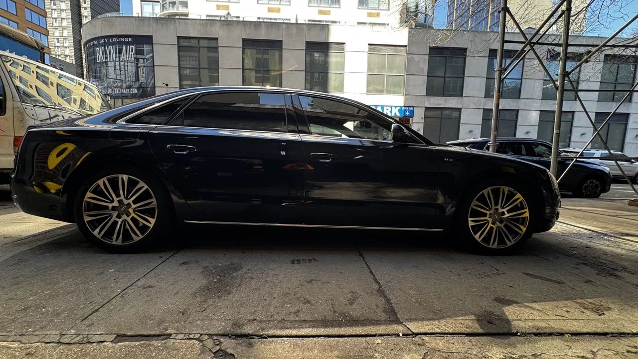2013 Audi D4 A8 - Image 13 of 31