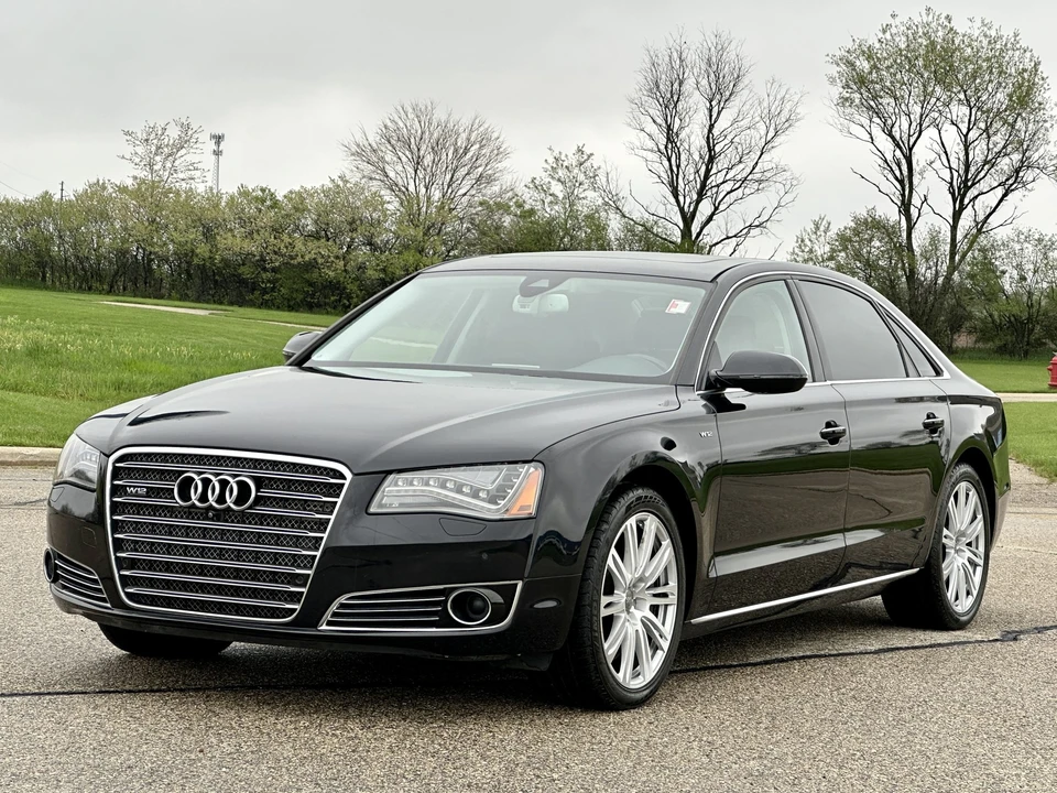 2013 Audi D4 A8 - Image 3 of 31