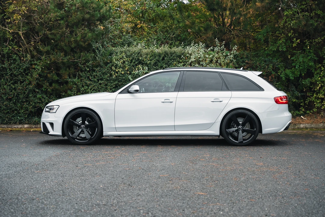 2013 Audi B8 RS4 - Image 8 of 31