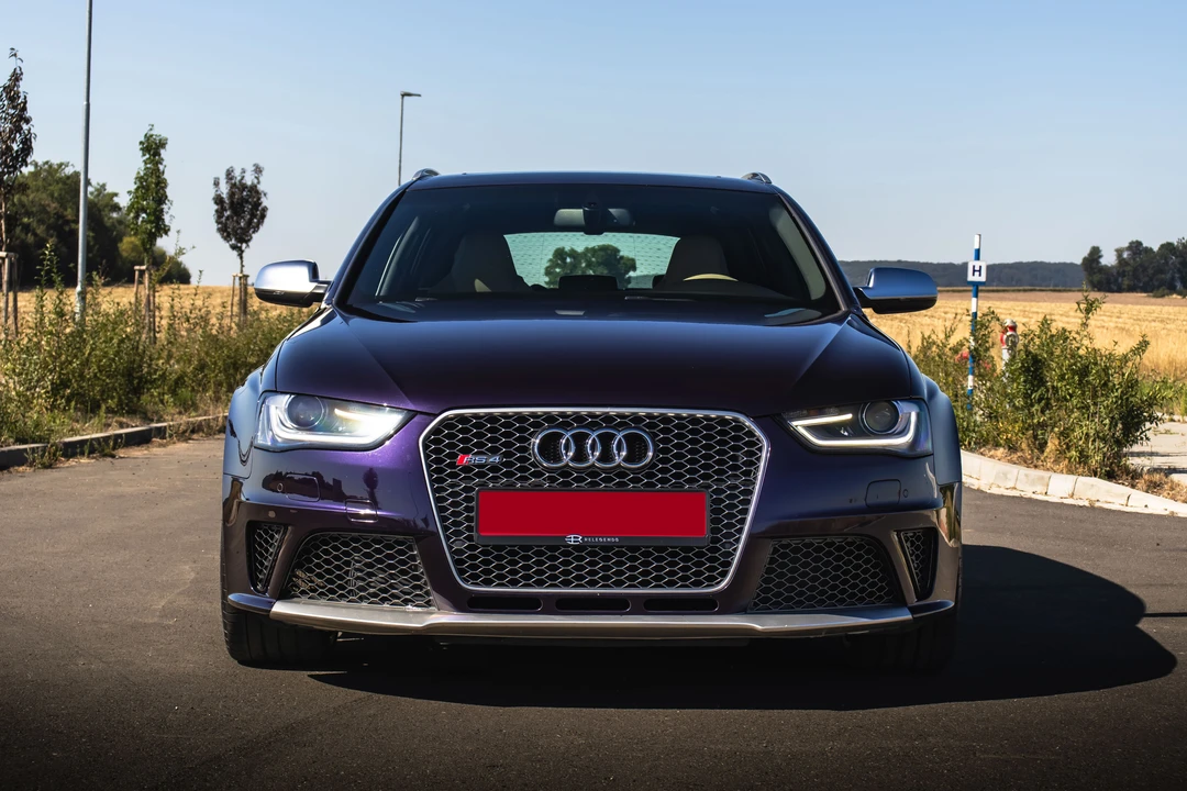 2013 Audi B8 RS4 - Image 2 of 31