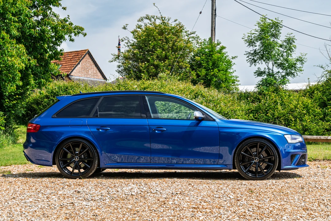 2013 Audi B8 RS4 - Image 8 of 31