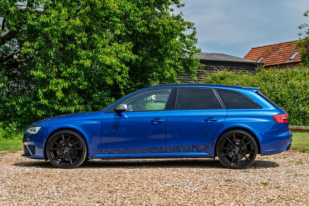 2013 Audi B8 RS4 - Image 4 of 31