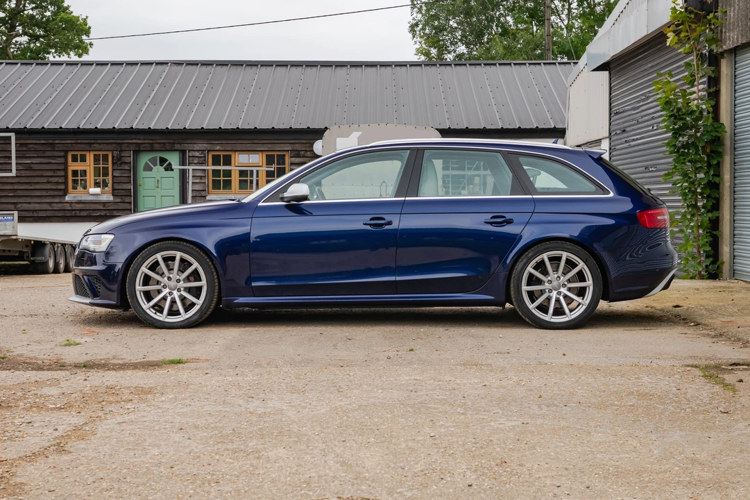 2013 Audi B8 RS4 - Image 9 of 31
