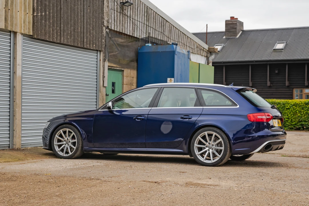 2013 Audi B8 RS4 - Image 8 of 31