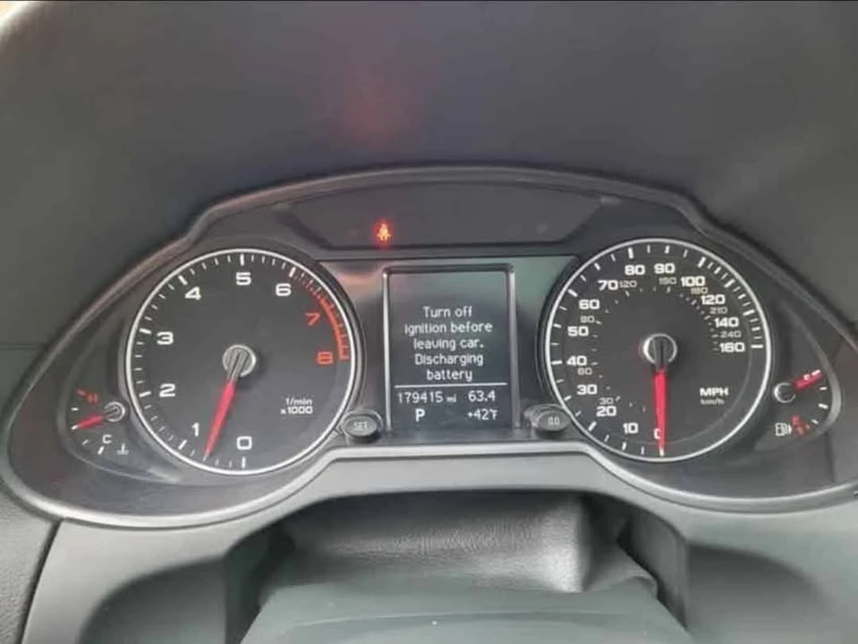 2013 Audi 8R Q5 - Image 10 of 12