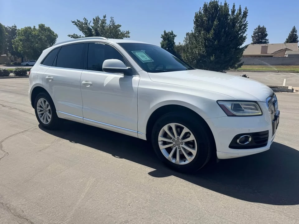 2013 Audi 8R Q5 - Image 2 of 19