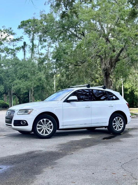 2013 Audi 8R Q5 - Image 2 of 19
