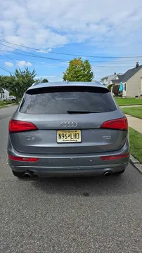 2013 Audi Q5 2.0T Premium Sport Utility 4D
