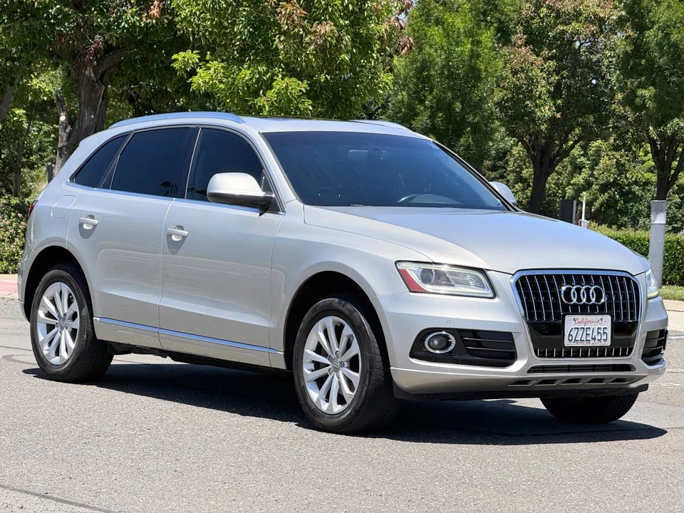 2013 Audi 8R Q5 - Image 2 of 15