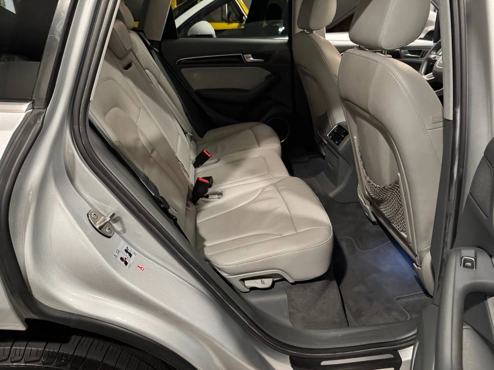 2013 Audi 8R Q5 - Image 10 of 21