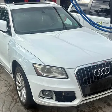 2013 Audi Q5 2.0T Quattro Premium