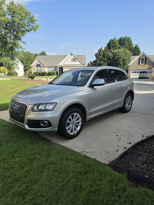 2013 Audi 8R Q5 - Image 2 of 10