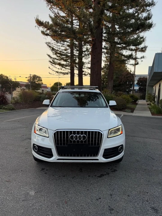 2013 Audi 8R Q5 - Image 2 of 10