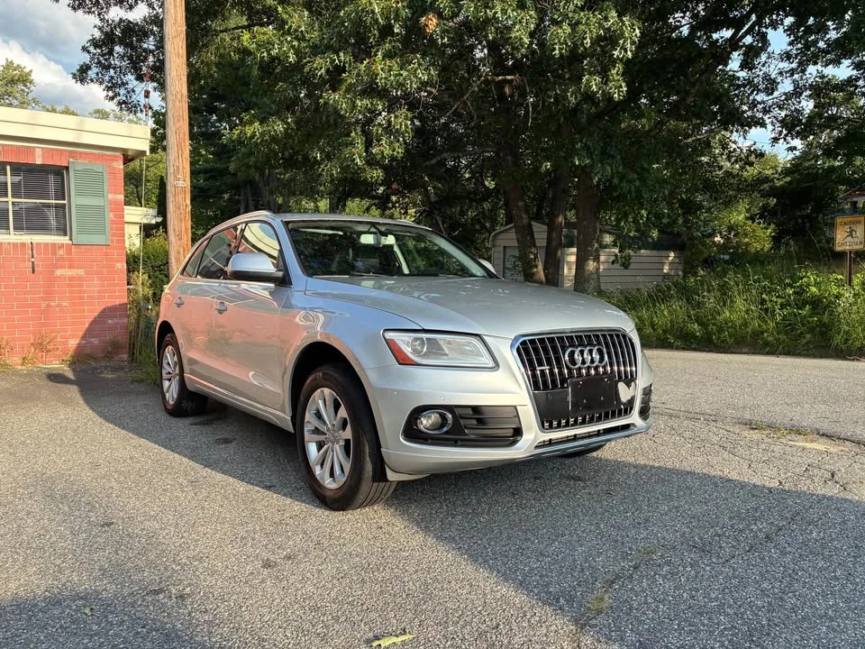 2013 Audi 8R Q5 - Image 2 of 19