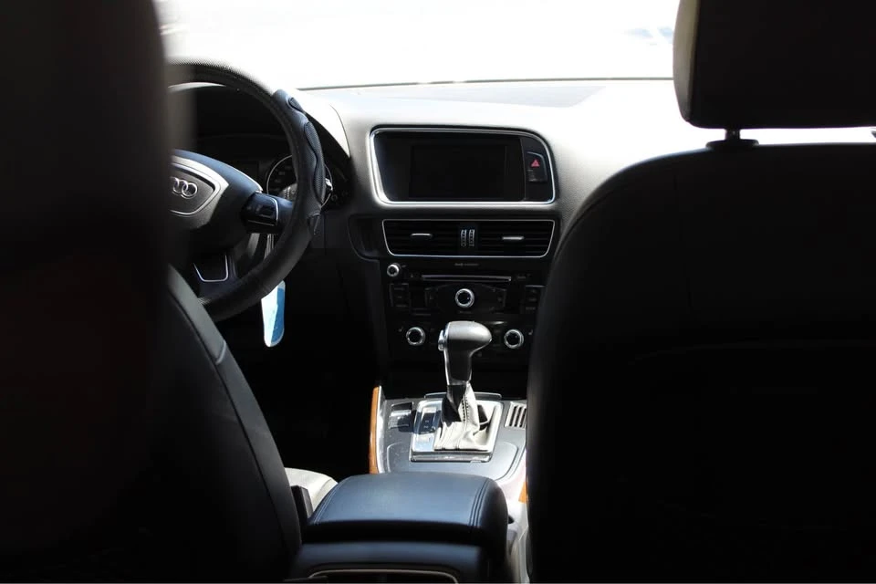 2013 Audi 8R Q5 - Image 10 of 19