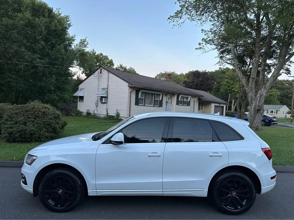 2013 Audi 8R Q5 - Image 2 of 10