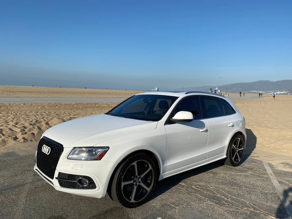 2013 Audi 8R Q5 - Image 2 of 31
