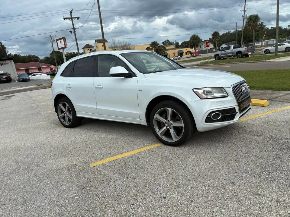 2013 Audi 8R Q5 - Image 2 of 10