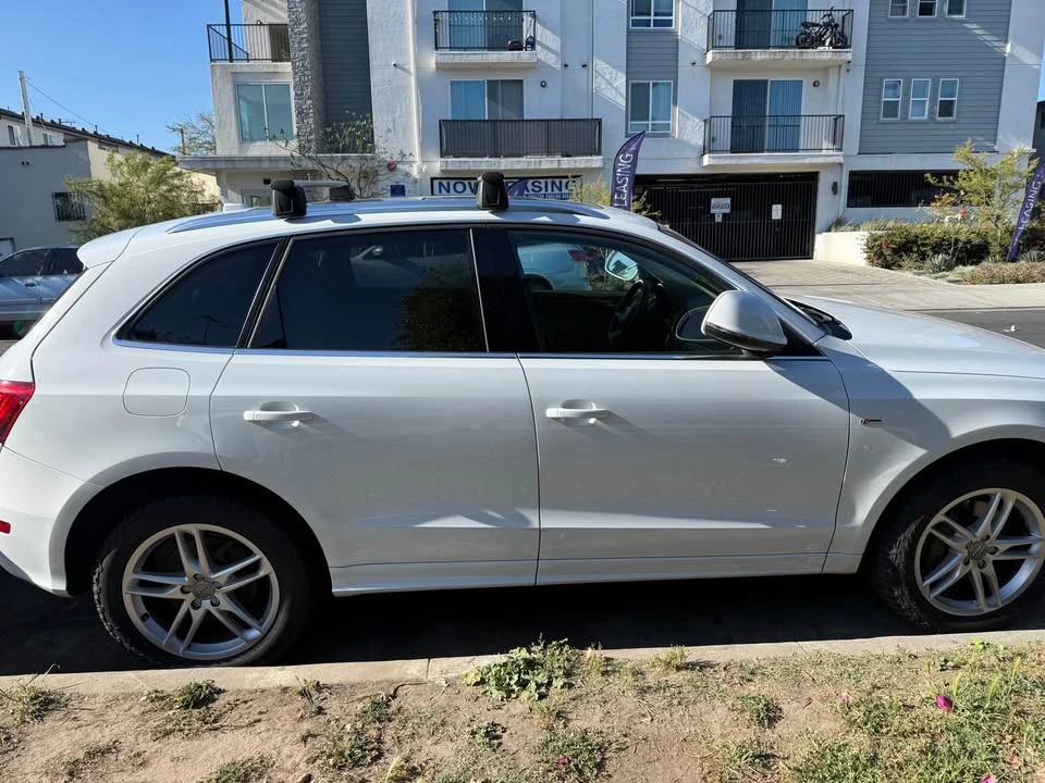 2013 Audi 8R Q5 - Image 2 of 20