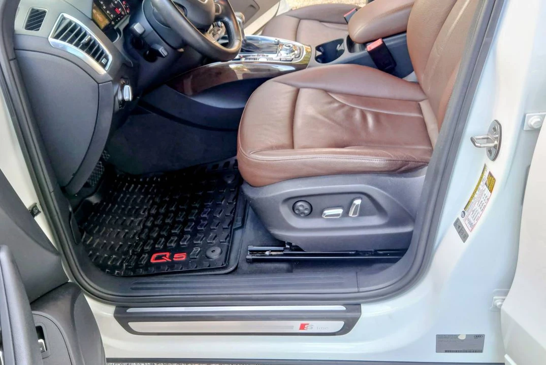 2013 Audi 8R Q5 - Image 10 of 24