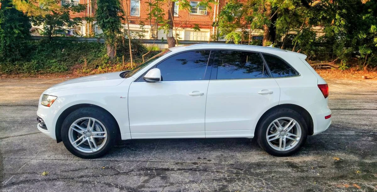 2013 Audi 8R Q5 - Image 2 of 24