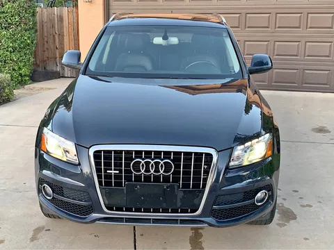 2013 Audi Q5 3.2 Quattro Premium Plus Sport Utility 4D