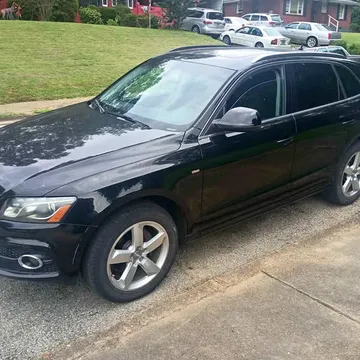 2013 Audi Q5 3.2 Quattro Premium Sport Utility 4D