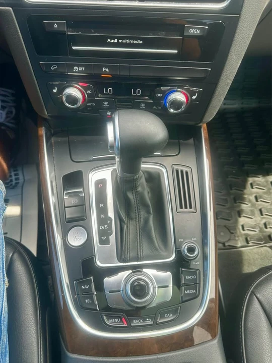 2013 Audi 8R Q5 - Image 10 of 16