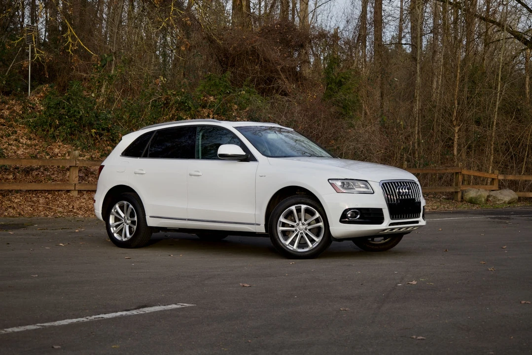 2013 Audi 8R Q5 - Image 2 of 31