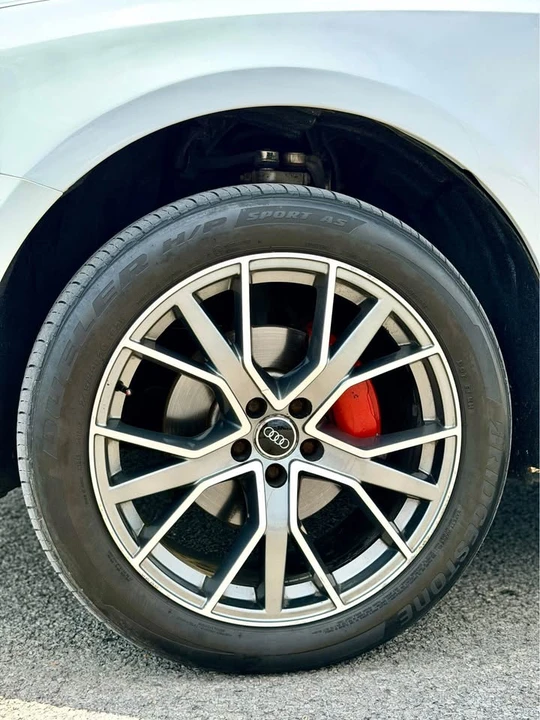 2013 Audi 8R Q5 - Image 8 of 20