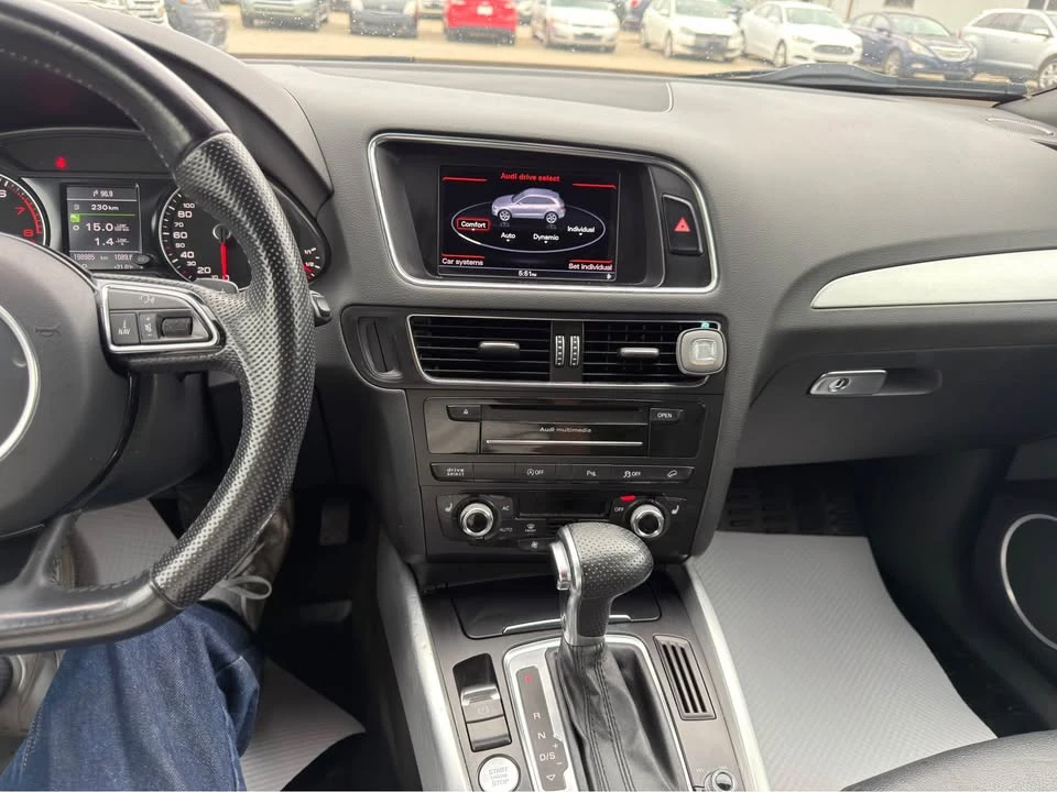 2013 Audi 8R Q5 - Image 10 of 15