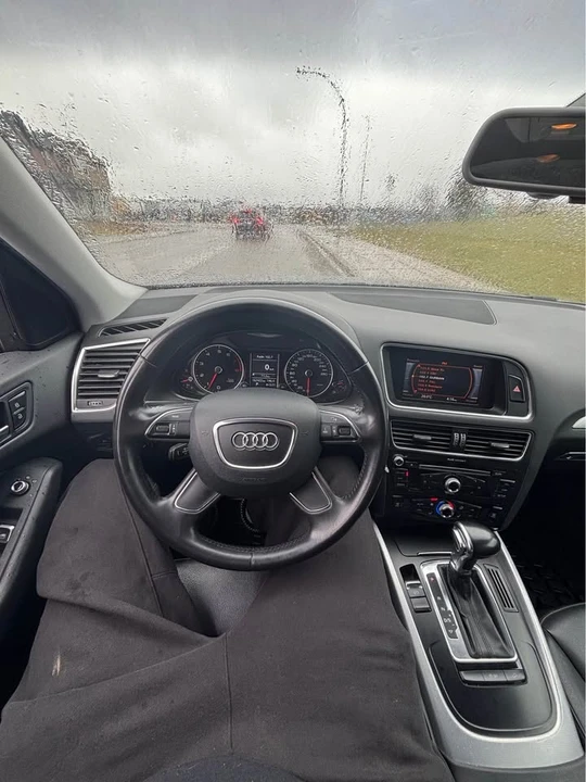 2013 Audi 8R Q5 - Image 2 of 9