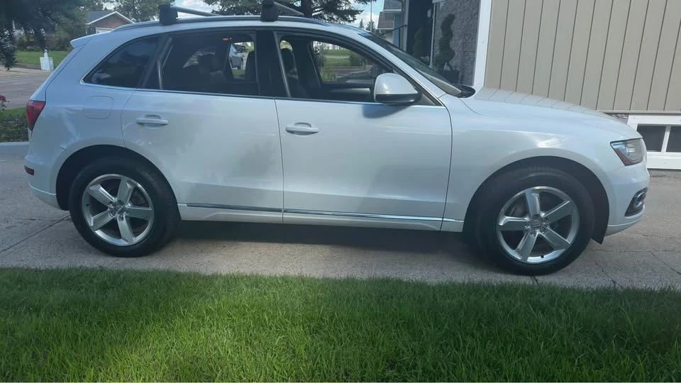 2013 Audi 8R Q5 - Image 2 of 10
