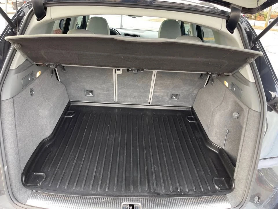 2013 Audi 8R Q5 - Image 10 of 17