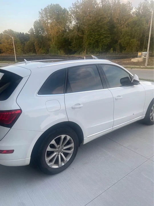2013 Audi 8R Q5 - Image 10 of 12