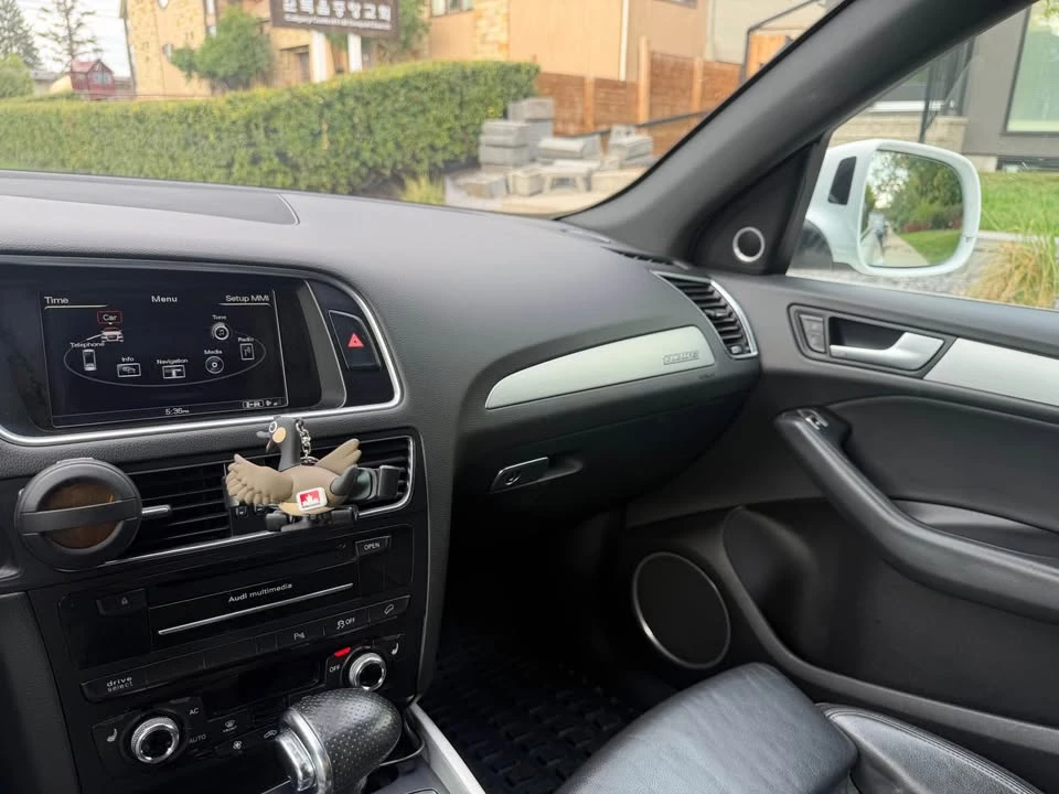 2013 Audi 8R Q5 - Image 10 of 19
