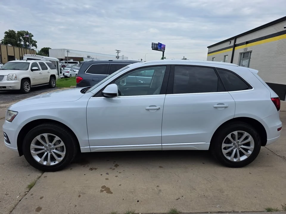 2013 Audi 8R Q5 - Image 2 of 18