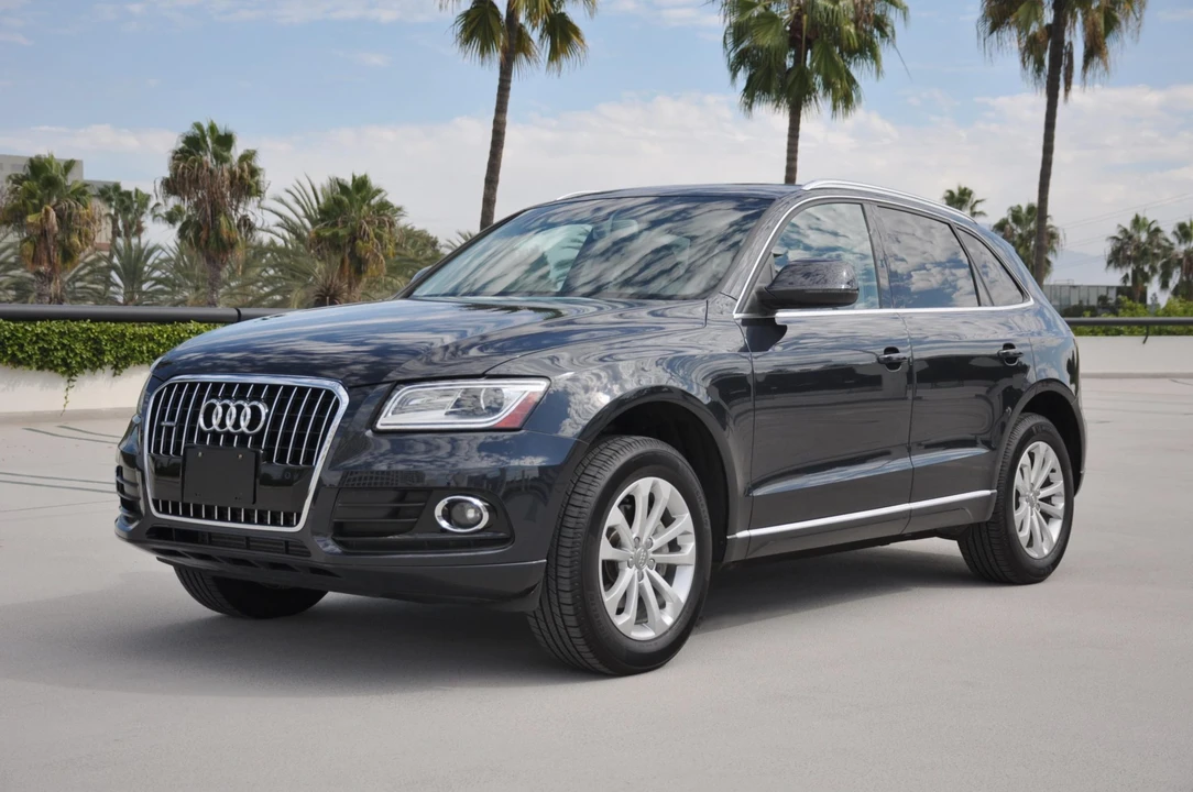 2013 Audi 8R Q5 - Image 3 of 31