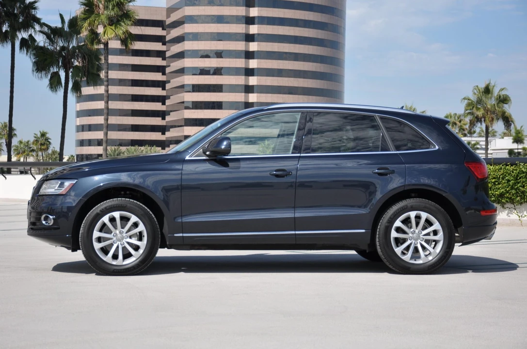 2013 Audi 8R Q5 - Image 5 of 31