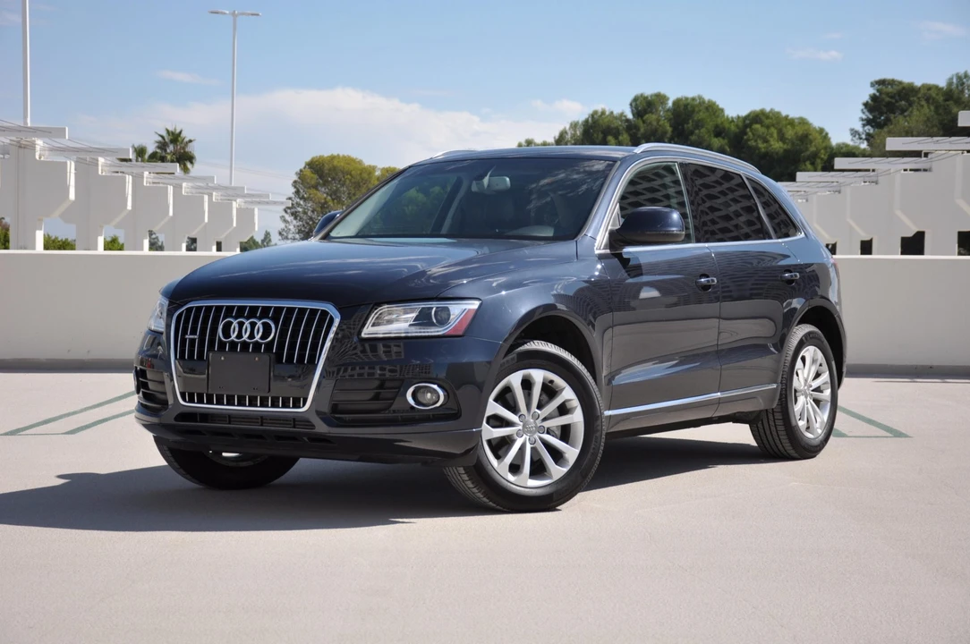 2013 Audi 8R Q5 - Image 2 of 31