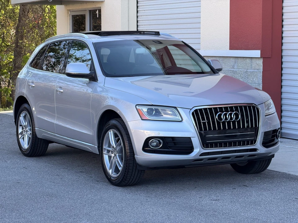 2013 Audi 8R Q5 - Image 2 of 31