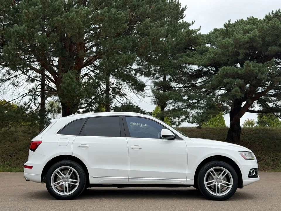 2013 Audi 8R Q5 - Image 2 of 20