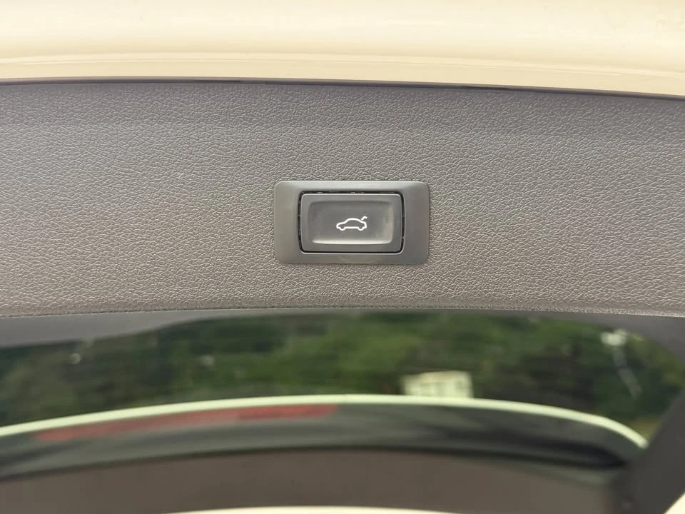2013 Audi 8R Q5 - Image 6 of 20
