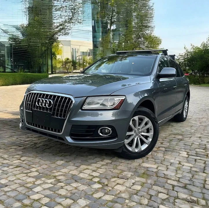2013 Audi 8R Q5 - Image 2 of 20