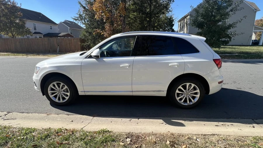 2013 Audi 8R Q5 - Image 2 of 9