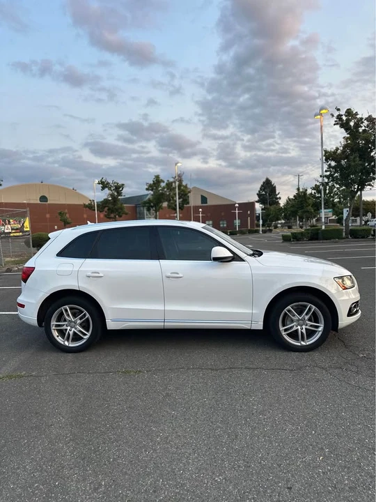 2013 Audi 8R Q5 - Image 9 of 20