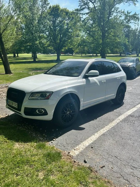 2013 Audi 8R Q5 - Image 2 of 10