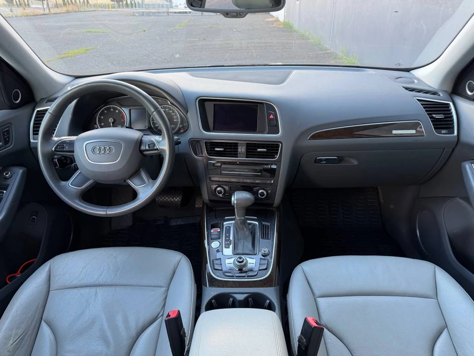 2013 Audi 8R Q5 - Image 9 of 19